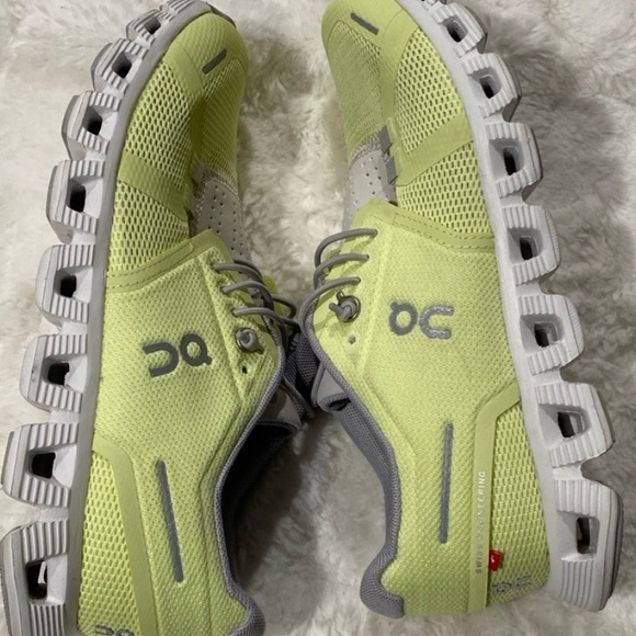 On cloud - Picture 7 of 9